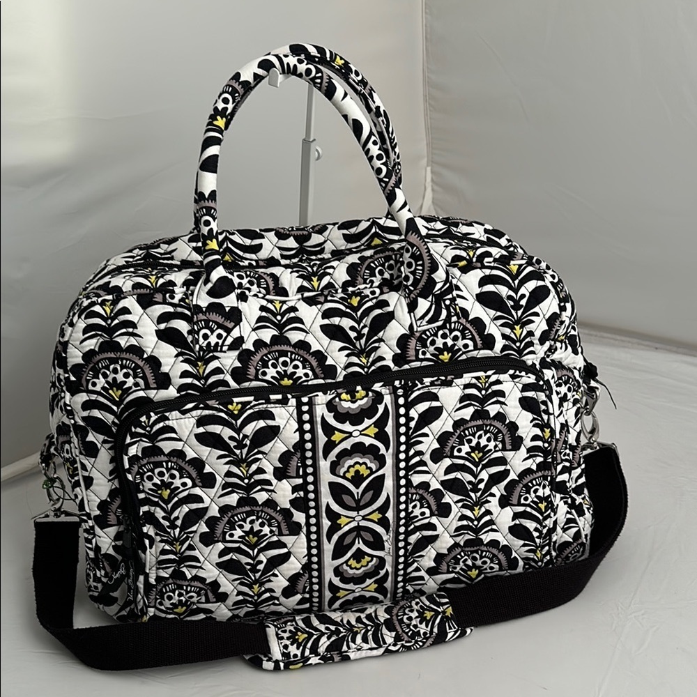 Vera Bradley iconic Weekender travel bag in black white Fanfare multicolor print